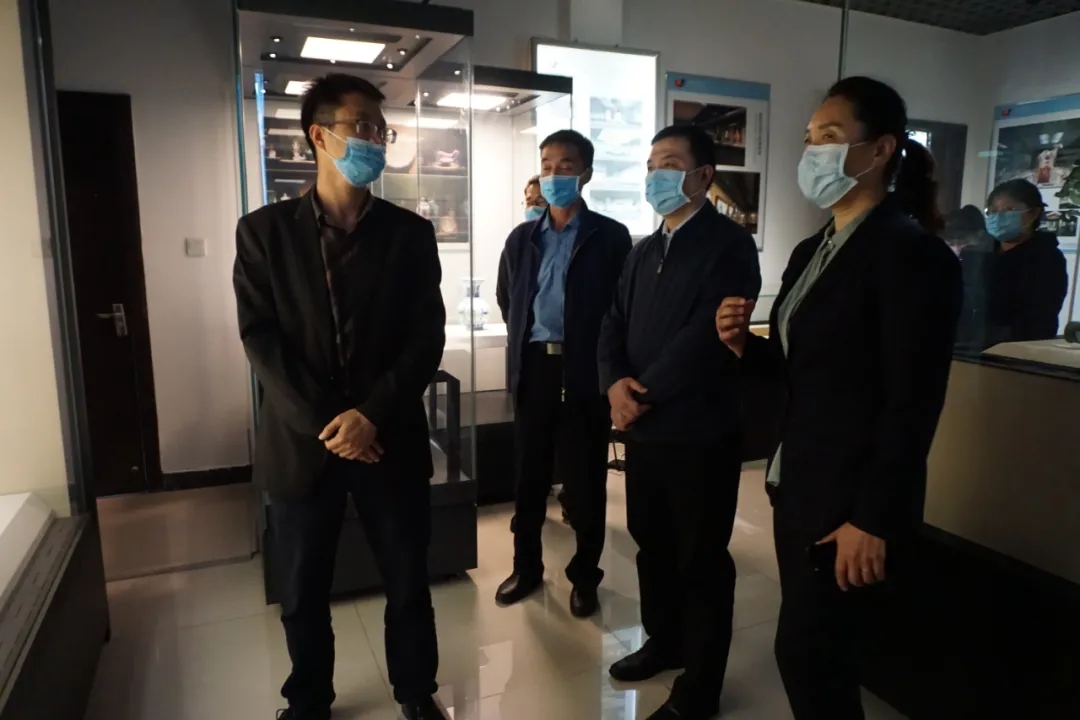 2.webp.jpg 2.webp.jpg